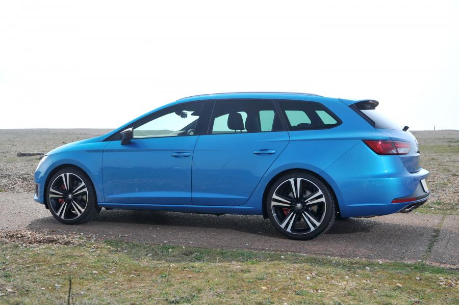  Seat Leon ST Cupra 280 2015 года  (UK) (фото 28 из 30)